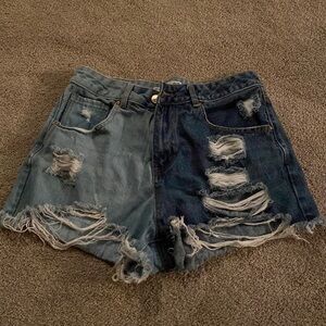 Jean ripped shorts